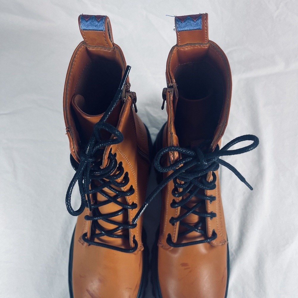 Farm Rio Leather Lace‎ Ankle Boots Womens Size 7.5 Embroidered Accent Zipper - Picture 5 of 9
